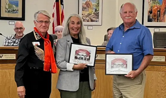 Sedona Arts Promoter Daum Issues Certificate of Appreciation to City and Arts & Culture Specialist Nancy Lattanzi